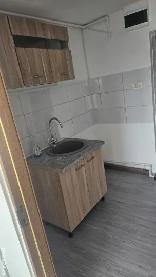 Berceni, Apratorii Patriei Metrou